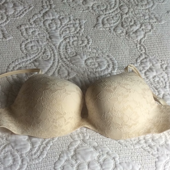 EUC Victoria's Secret bra - Picture 1 of 4